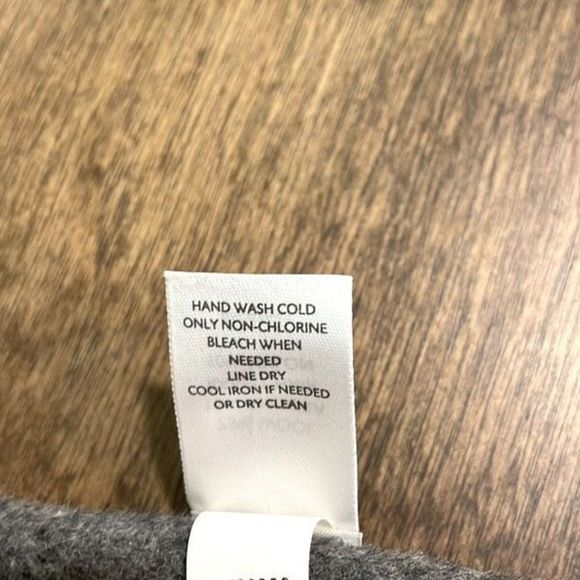 J. Jill Gray Women's Cardigan Sweater - Picture 8 of 8